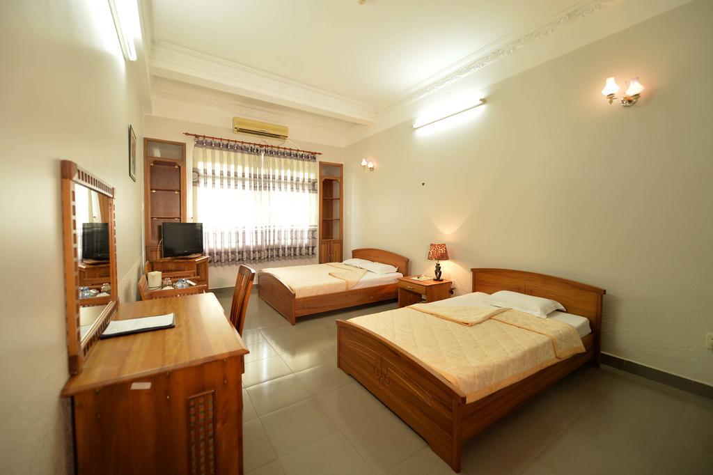 Hoa Binh 2 Hotel Long Xuyên Esterno foto