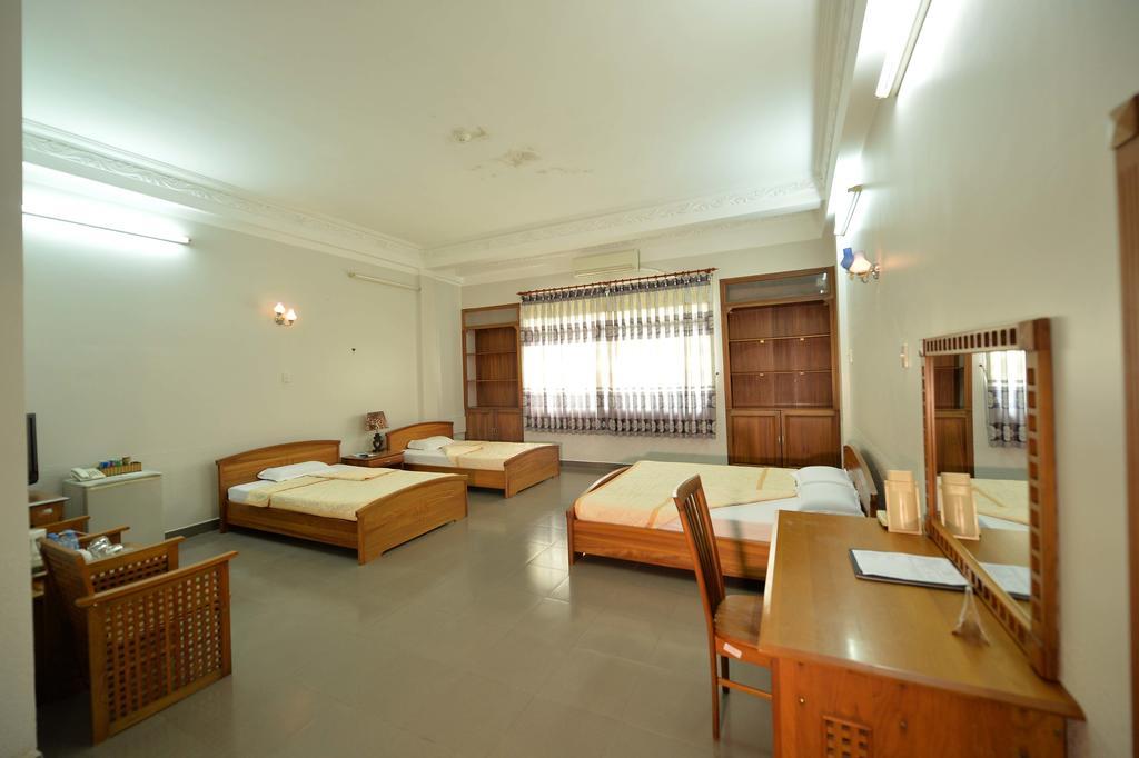 Hoa Binh 2 Hotel Long Xuyên Esterno foto
